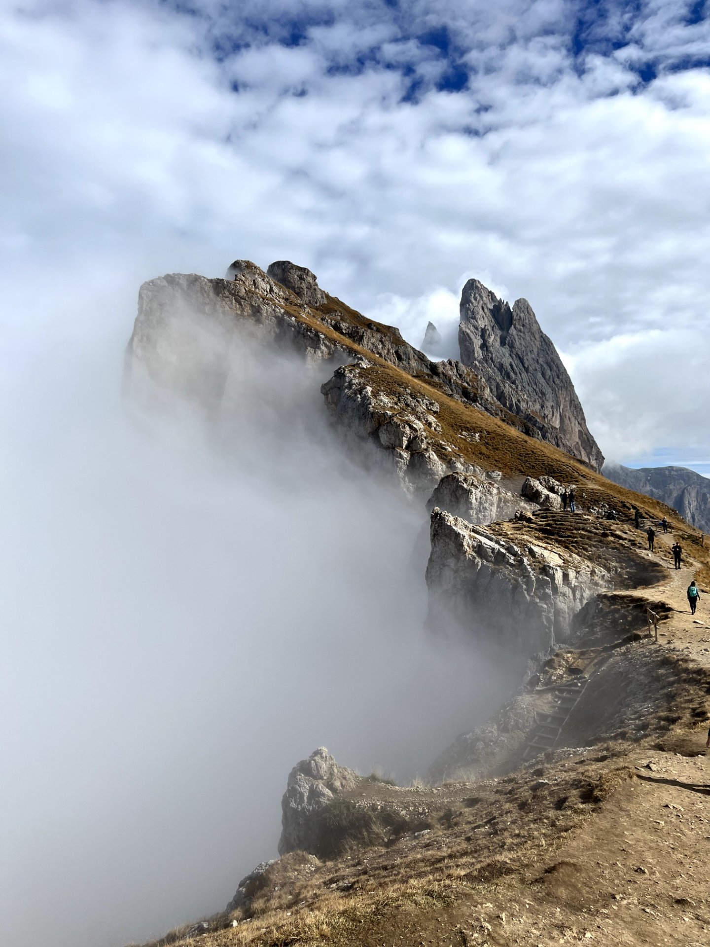 Allan Hunn - certified mountain guide based in France