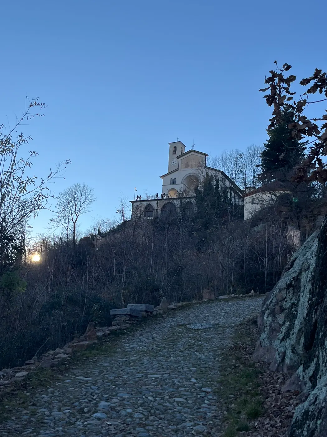 Sacro Monte di Be Sunset Hike | Alpi Graie | Easy Guided Tou - guided hiking tour in italy-alpigraie-canavese