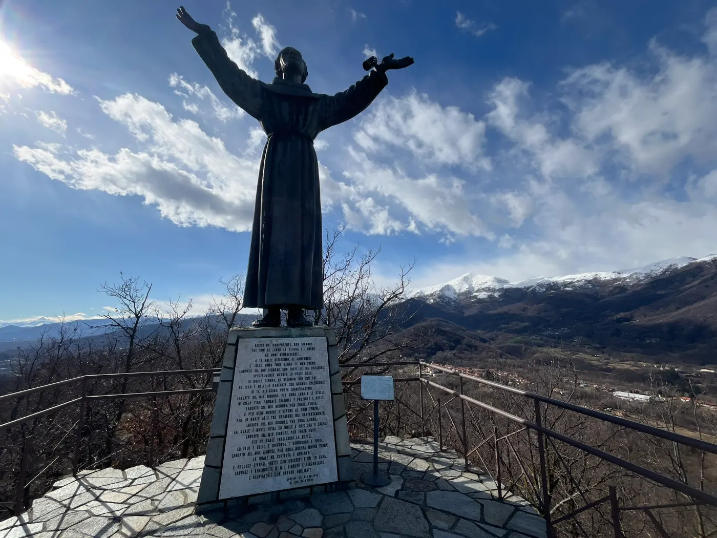 Sulle orme di Francesco tra natura, storia e... vino! - guided hiking tour in italy-alpigraie-canavese
