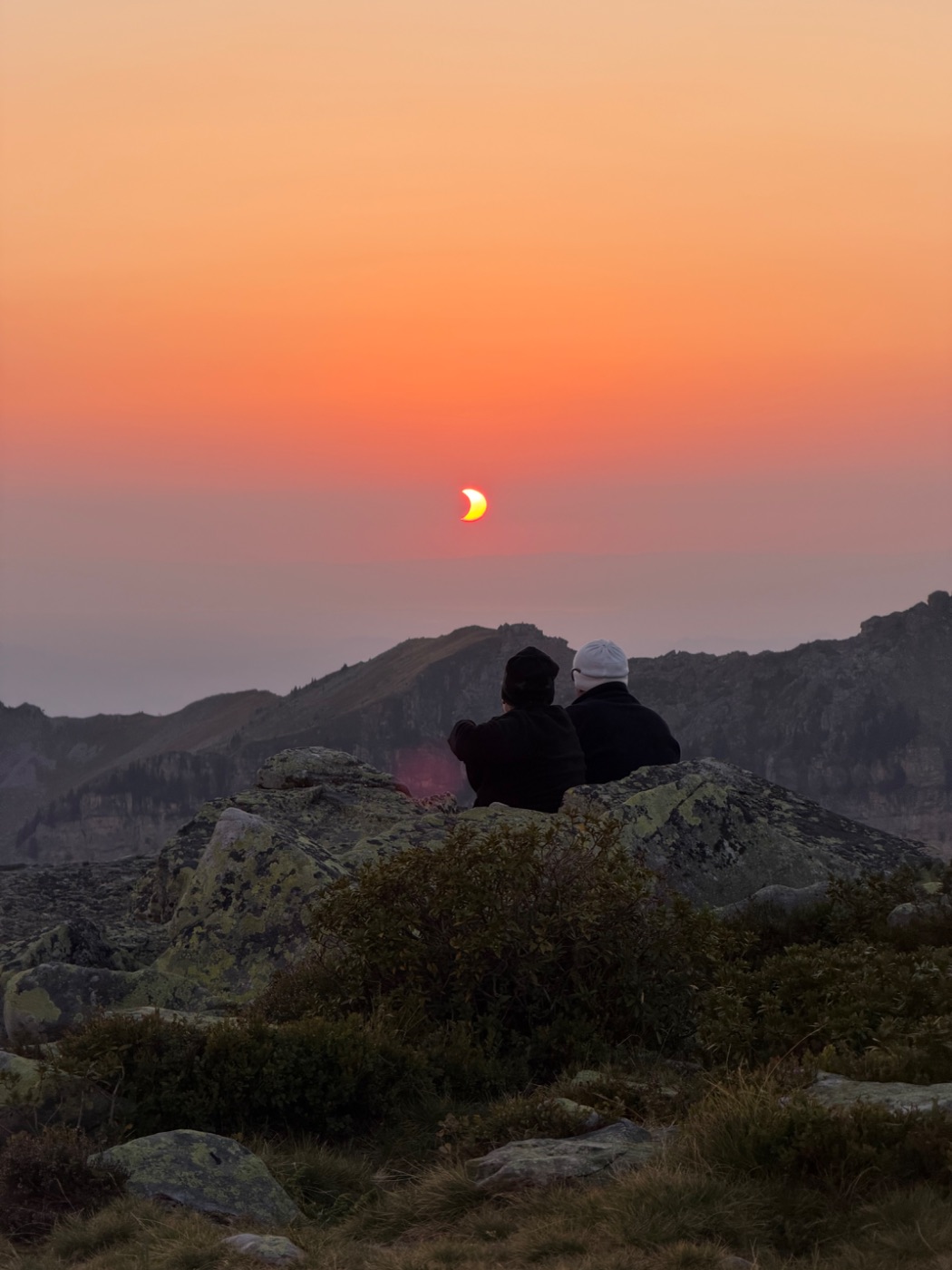 Picos de Europa multi day hike Anillo del Vindio. - guided hiking tour in spain-picosdeeuropa-threemassifs