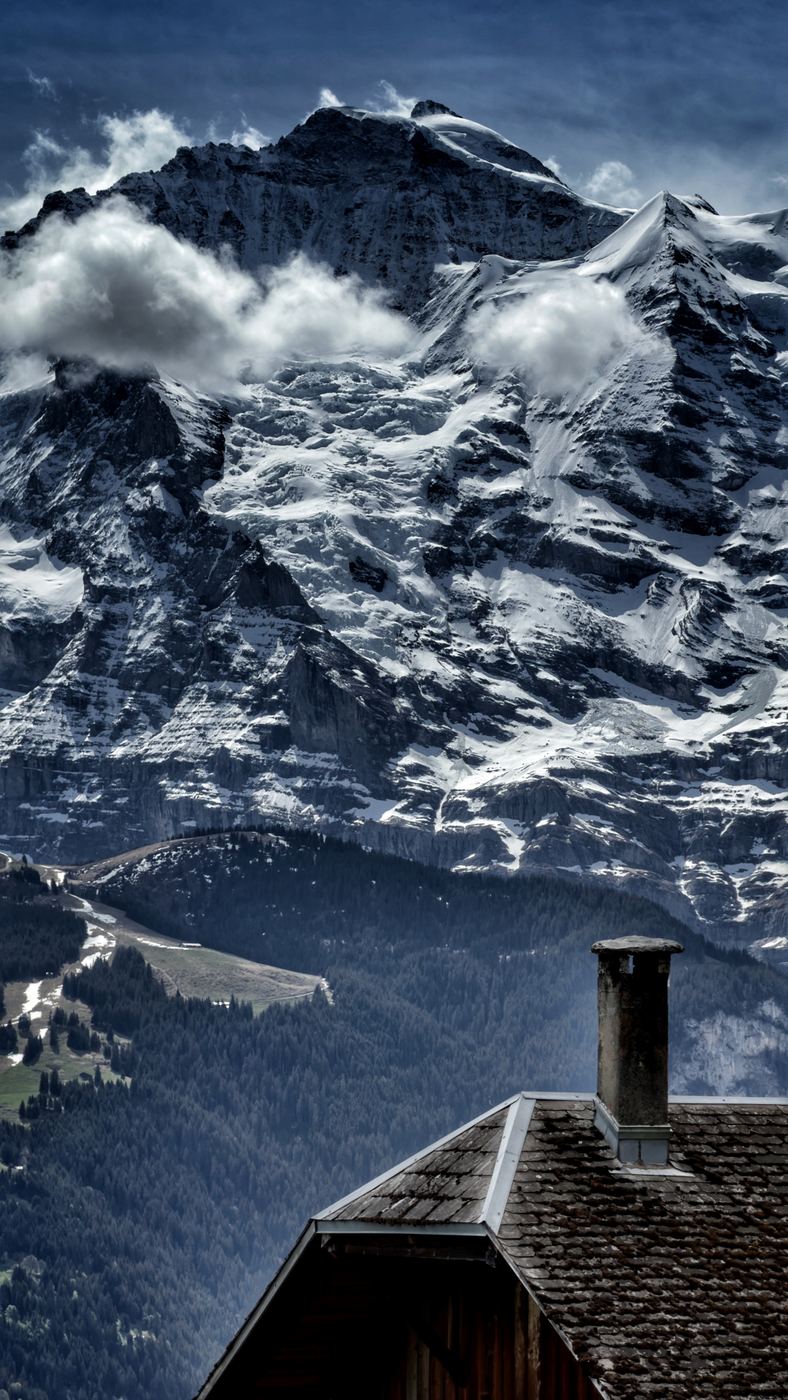 Lauterbrunnen 72 waterfalls trekking Swiss Alps - guided hiking tour in switzerland-berneseoberland-jungfrauregion